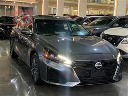 نيسان ألتيما